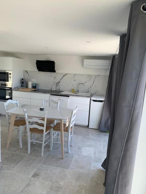 Terre De Lumiere 2. Apartment Nyons Bagian luar foto